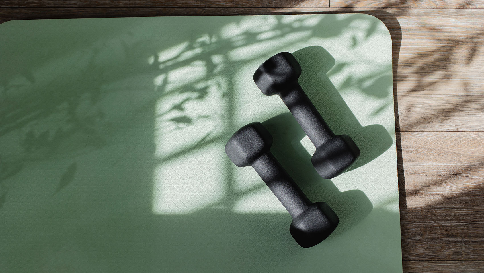 yoga mat and weights